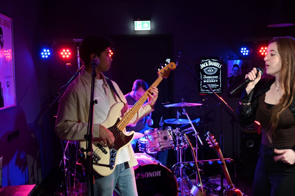 ../Images/10 jaar Ro's Barbershop 039.jpg